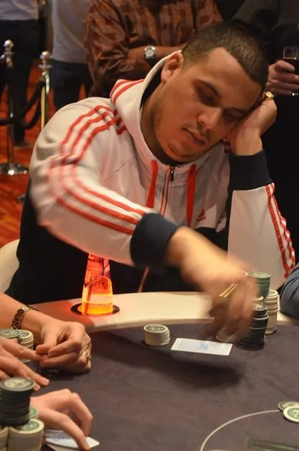 Denneth Rodgers | 2014/01 - Utrecht Poker Series - €770 NLHE FO Main Event 